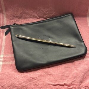 SEINT/Maskcara multitasker brush